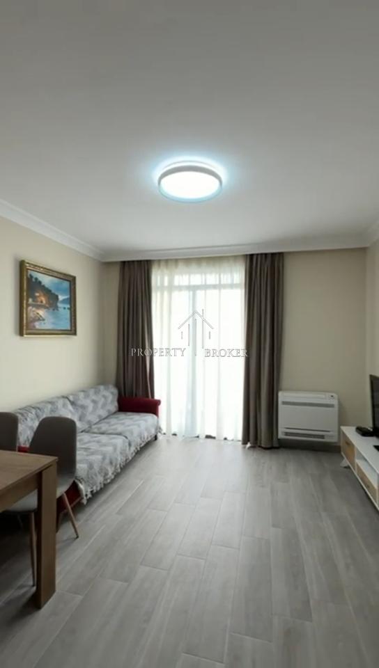 Jepet me qera apartament 1+1 tek Rrethrrotullimi 5 Maj!