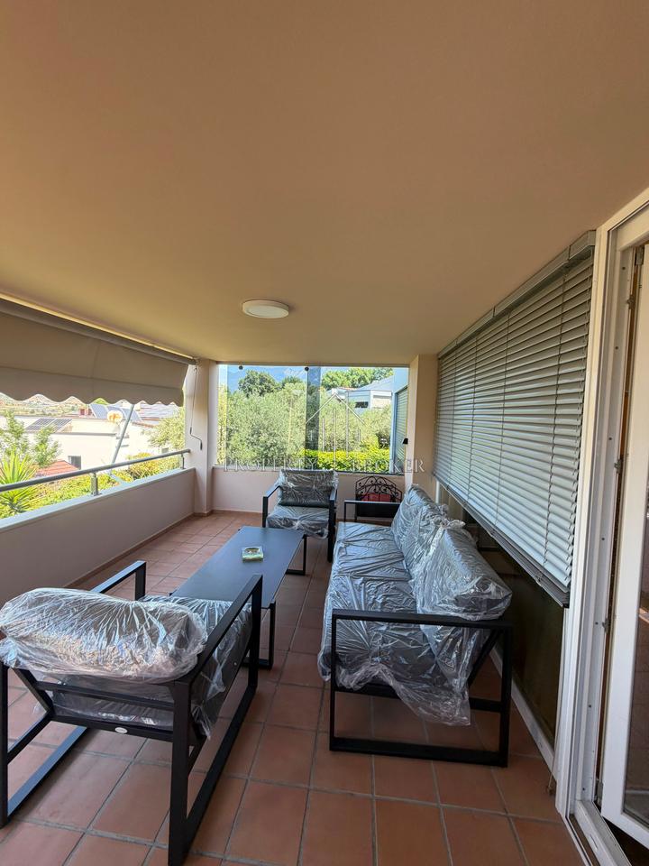 🏡 Jepet apartament me qera Vile Individuale te Long Hill!